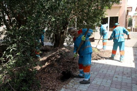 آغاز اجرای طرح ساماندهی و بازپیرایی محیط شهری در محلات مختلف کیش